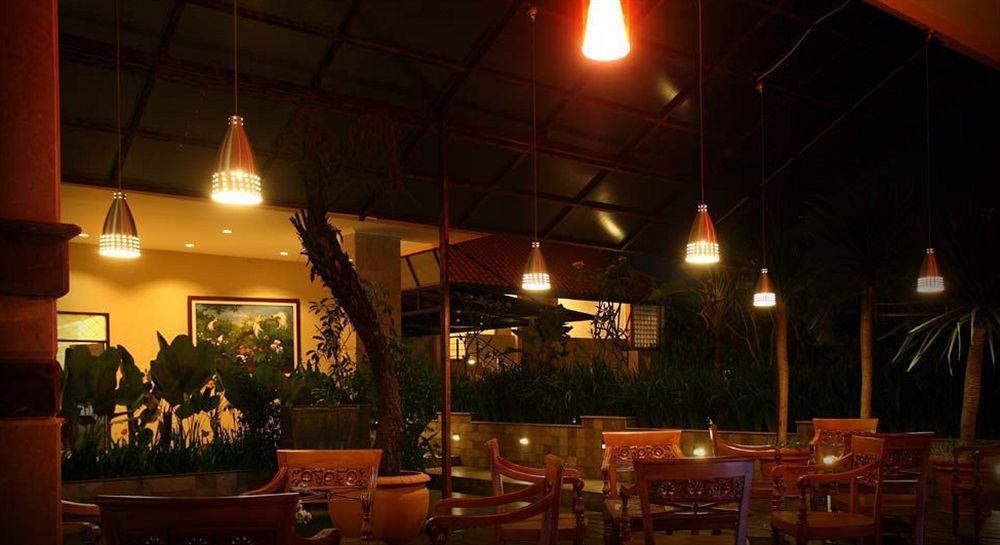 Bali World Hotel Bandung Exterior foto