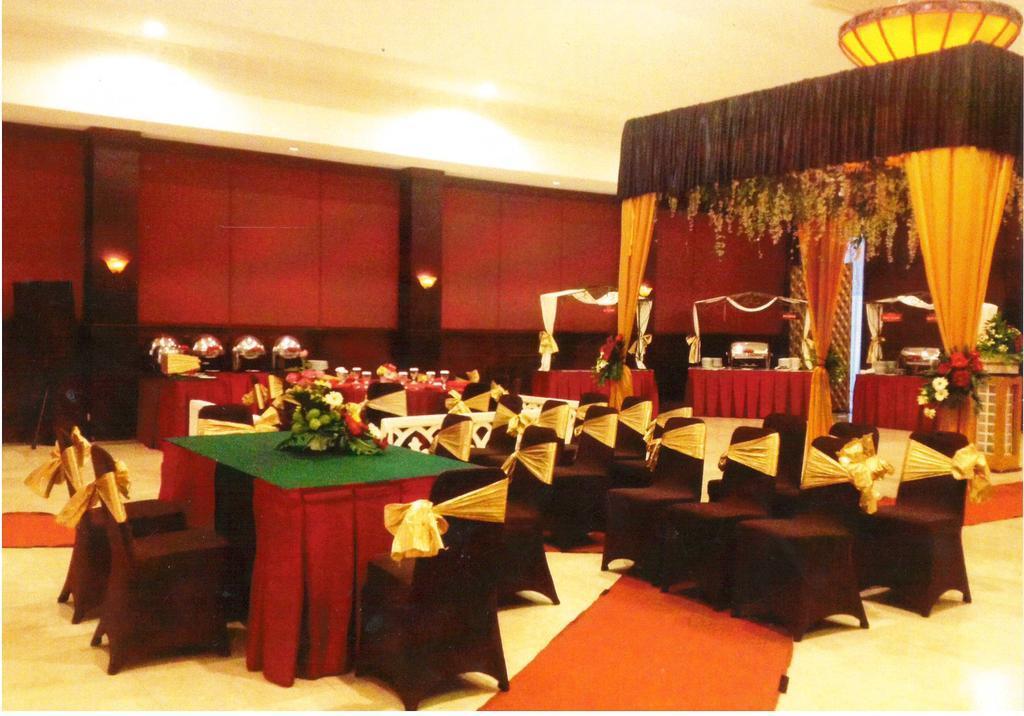 Bali World Hotel Bandung Exterior foto
