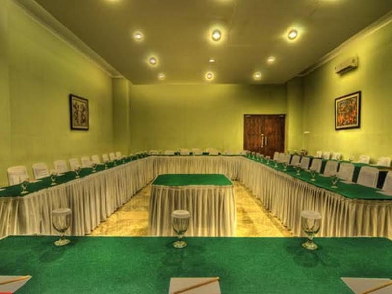 Bali World Hotel Bandung Exterior foto