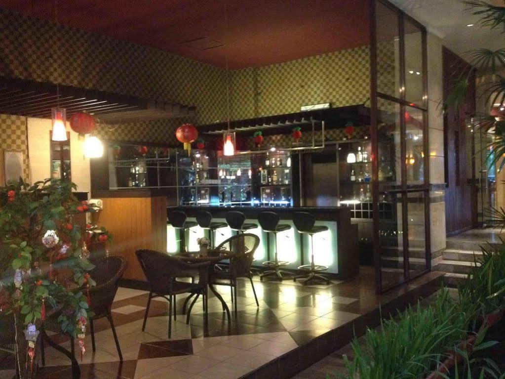 Bali World Hotel Bandung Exterior foto